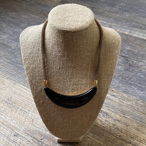 Kendra Scott Kaia Collar Necklace in Golden Obsidian - Picture 3 of 7
